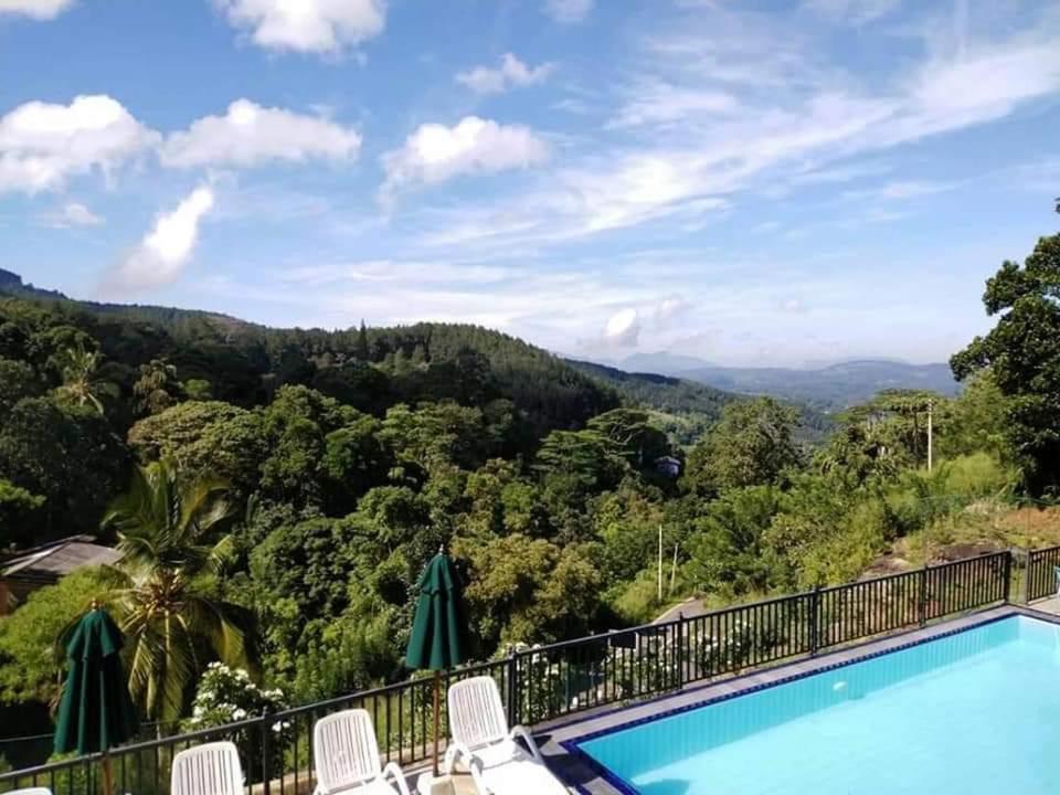 The Grand Hills Bed and Breakfast Κάντι Εξωτερικό φωτογραφία