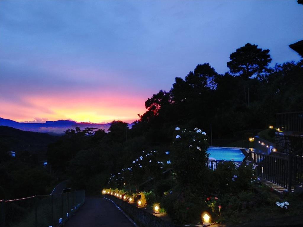 The Grand Hills Bed and Breakfast Κάντι Εξωτερικό φωτογραφία